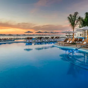 ***** Station touristique Playacar Palace Mexique